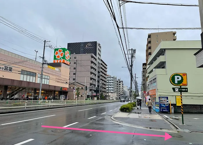 Namba Shinsaibashi 10 Mins Osaka Castle　East