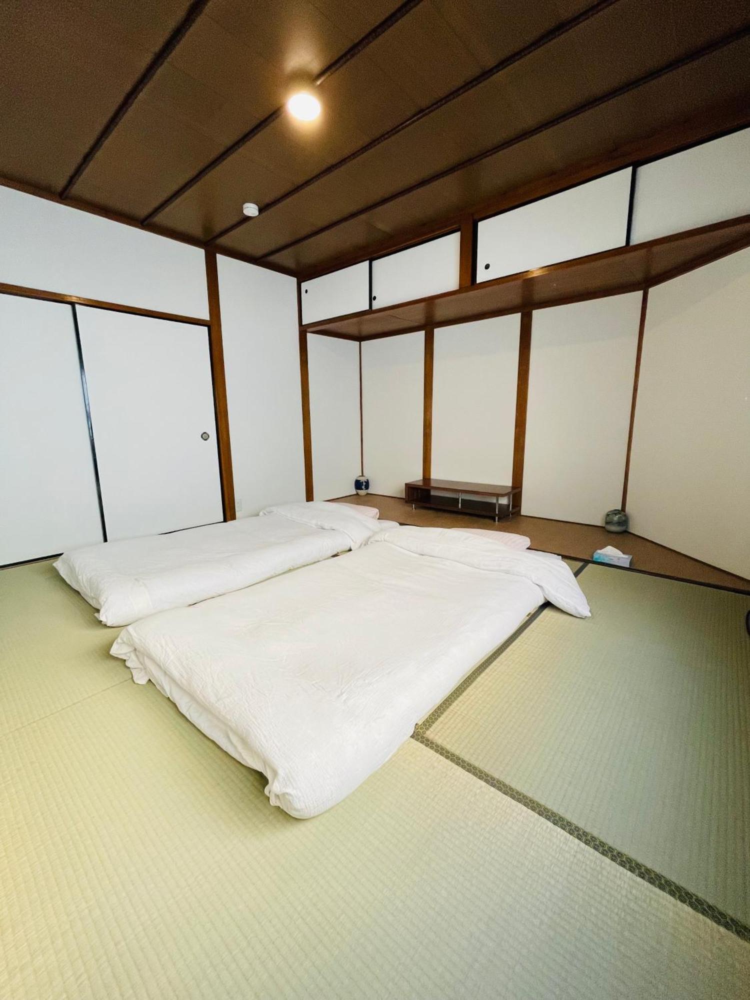 Namba Shinsaibashi 10 Mins Castle　east Appartement *